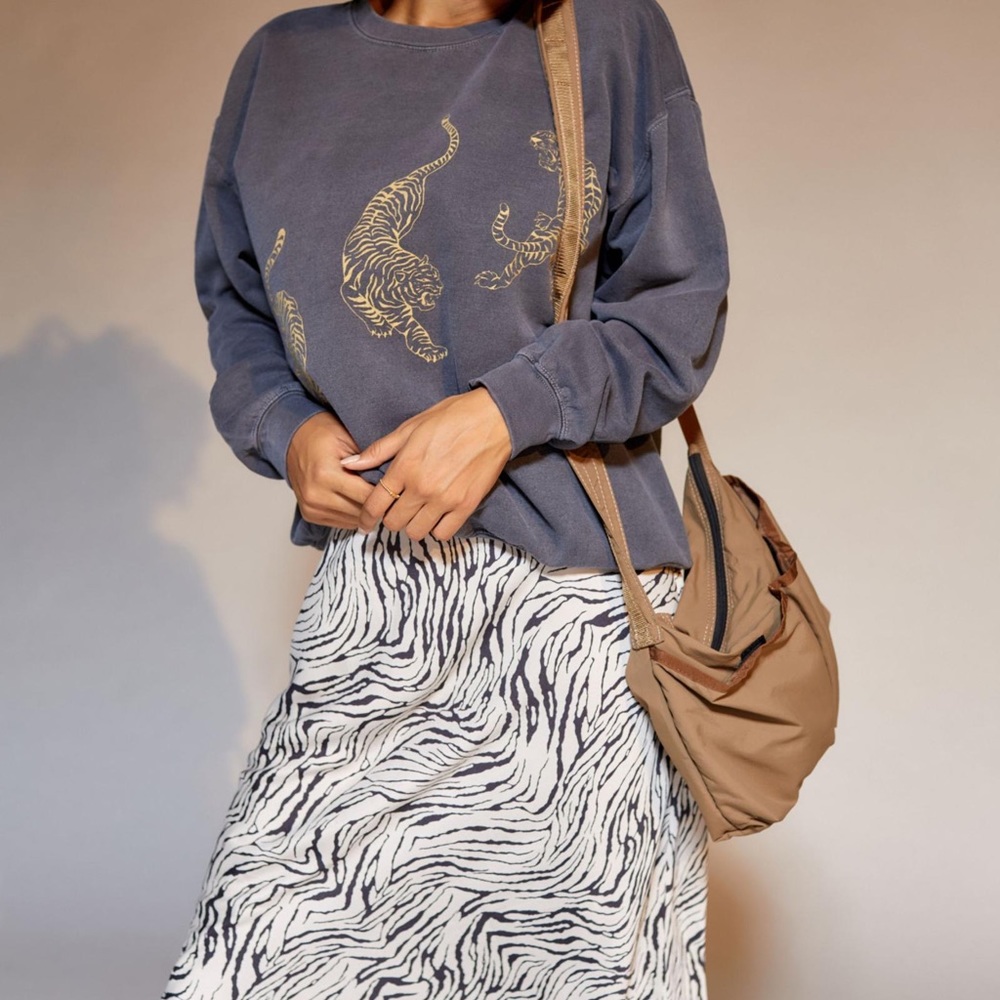 Urban Outfitters Project Social T Tiger Pullover Sweatshirt S/M